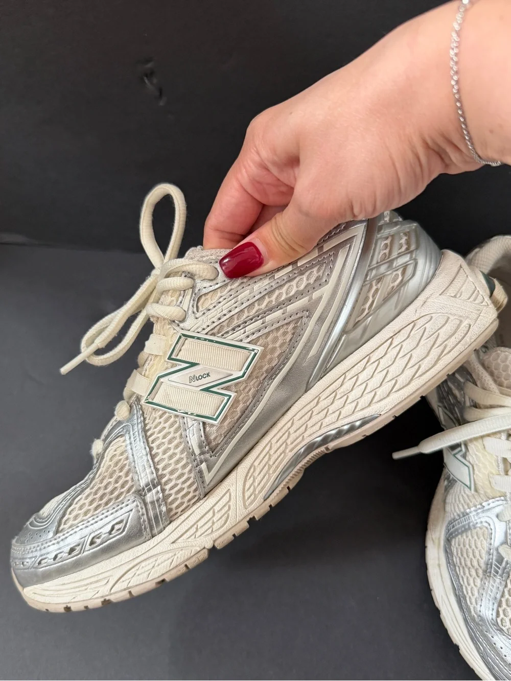 New Balance Beige/Silver Running Sneakers 1906r